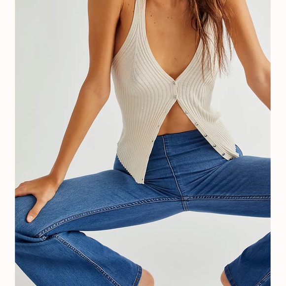 FREE PEOPLE STRETCH FLARES - Picture 4 of 11
